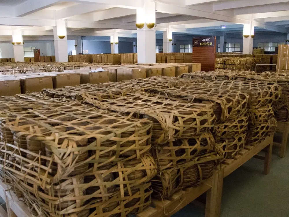 西双版纳干仓普洱茶仓库展示