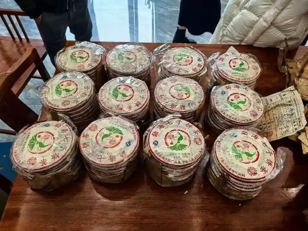 西双版纳大益普洱茶收藏